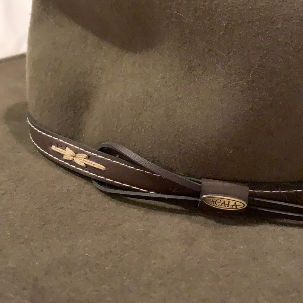 Scala hat - Picture 2 of 4